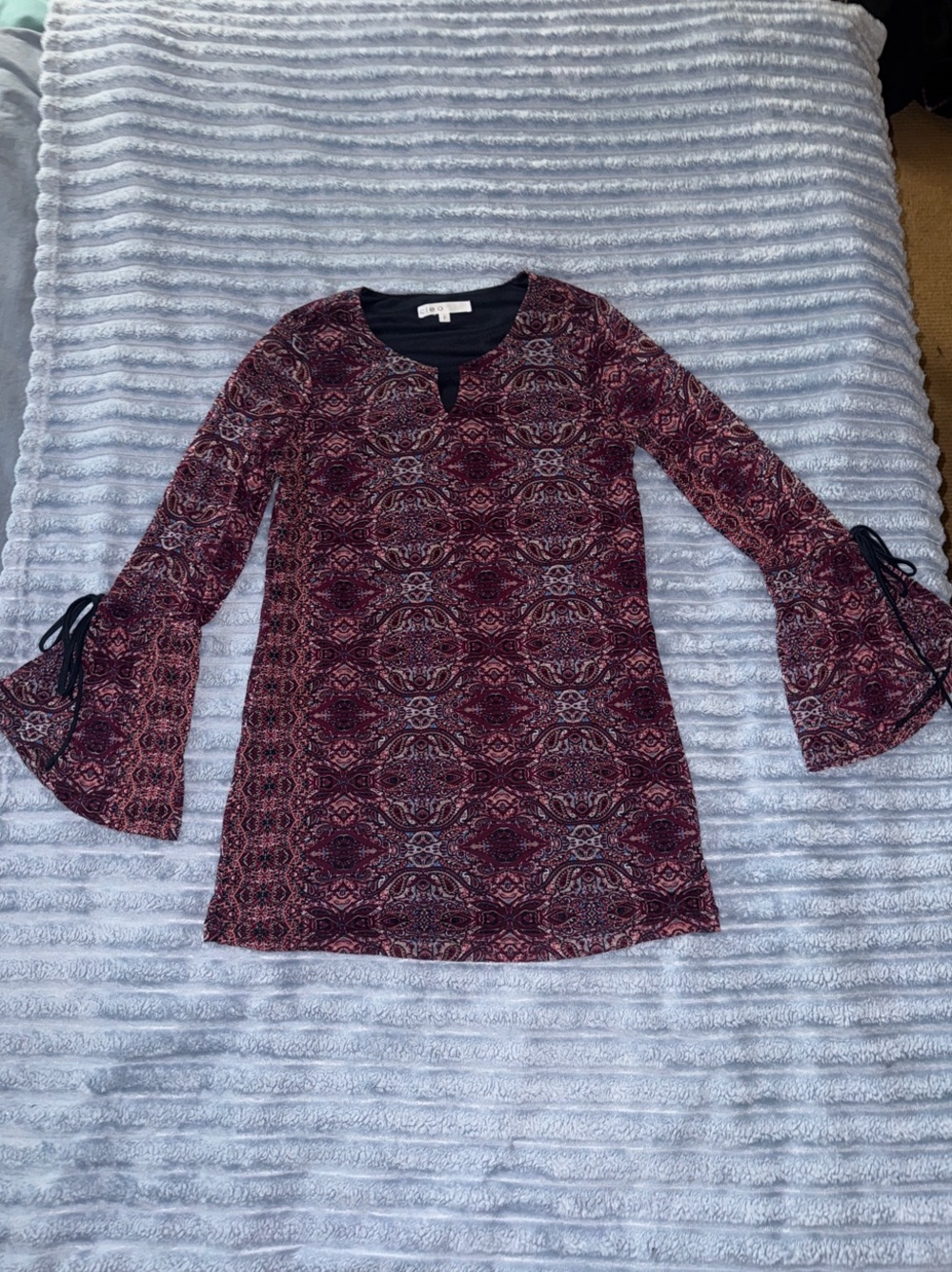 Cleo Plum/Burgundy Geometric Patterned Bell Sleeve Mini Tunic Dress Size S